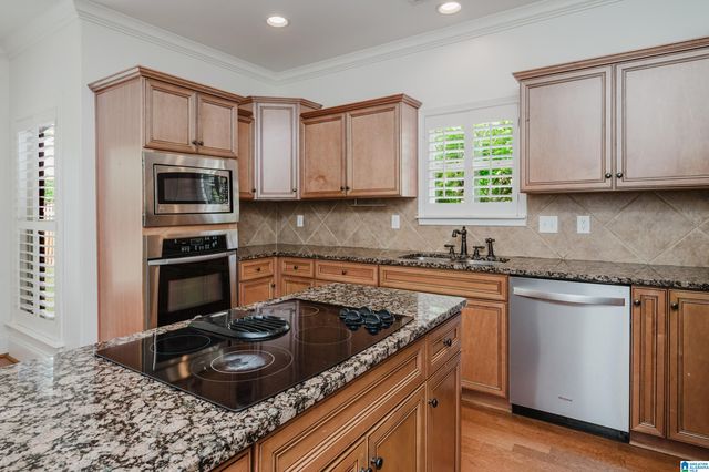 1005 BELVEDERE COVE, Hoover, AL 35242