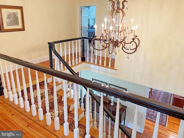 10590 MOUNTAIN SHADOW LN, Marshall, VA 20115