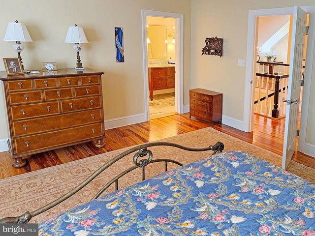 10590 MOUNTAIN SHADOW LN, Marshall, VA 20115