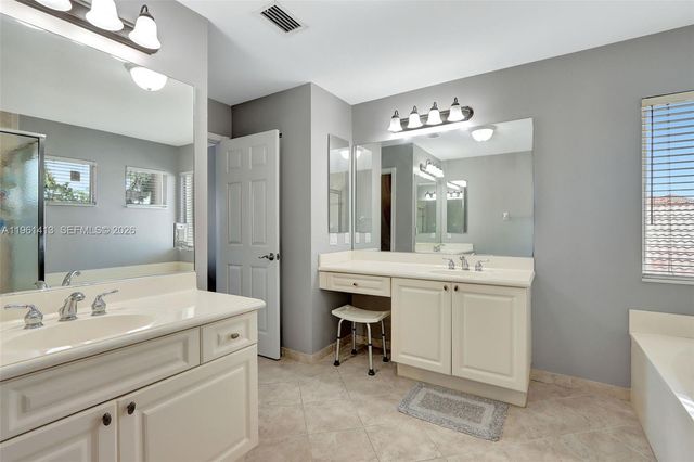 4450 Banyan Trails Dr 0, Coconut Creek, FL 33073