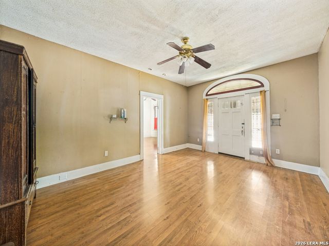 102 ANDERSON AVE, San Antonio, TX 78203