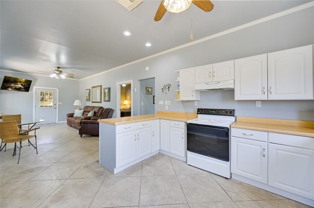 1000 Mount Olive School RD, Wimberley, TX 78676