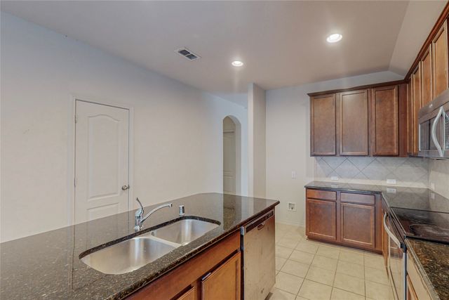 13209 Upland Meadow Court, Fort Worth, TX 76244