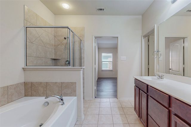 13209 Upland Meadow Court, Fort Worth, TX 76244