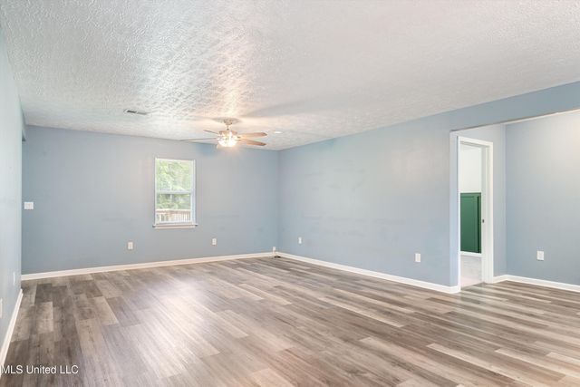 181 Marshall Cove, Byhalia, MS 38611