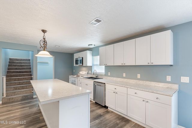 181 Marshall Cove, Byhalia, MS 38611