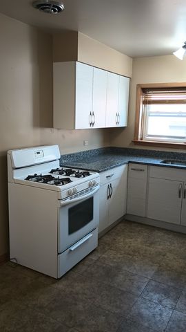 4950 Greenwood Street 3E, Skokie, IL 60077