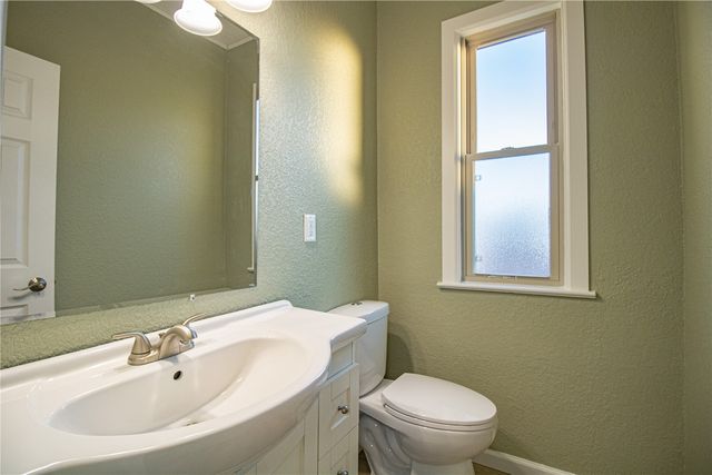 180 21st Street, Marion, IA 52302