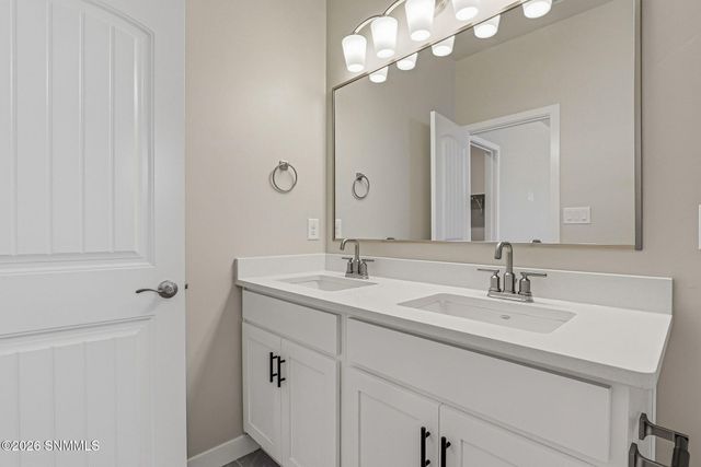 5136 Venado Street, Las Cruces, NM 88012