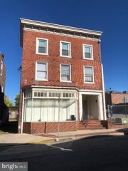 121 W MAIN STREET, Elkton, MD 21921