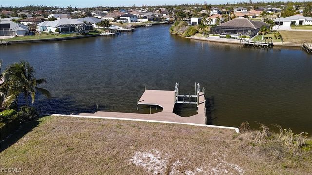 3527 NW 21st TER, Cape Coral, FL 33993