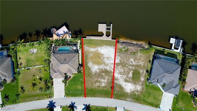 3527 NW 21st TER, Cape Coral, FL 33993