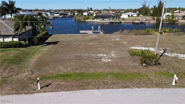 3527 NW 21st TER, Cape Coral, FL 33993