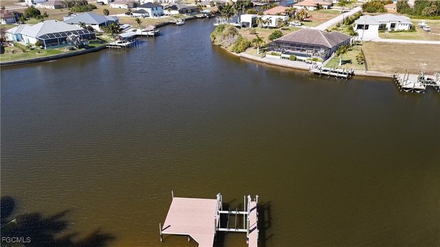 3527 NW 21st TER, Cape Coral, FL 33993