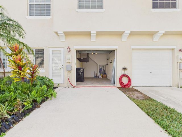 2139 SE Jamieson Drive, Port St. Lucie, Port St Lucie, FL 34952