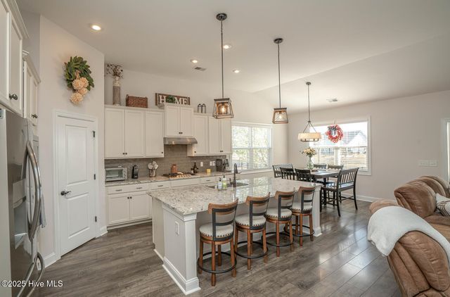 8945 Chesterfield Drive NW, Calabash, NC 28467