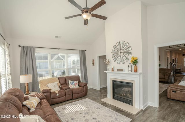 8945 Chesterfield Drive NW, Calabash, NC 28467