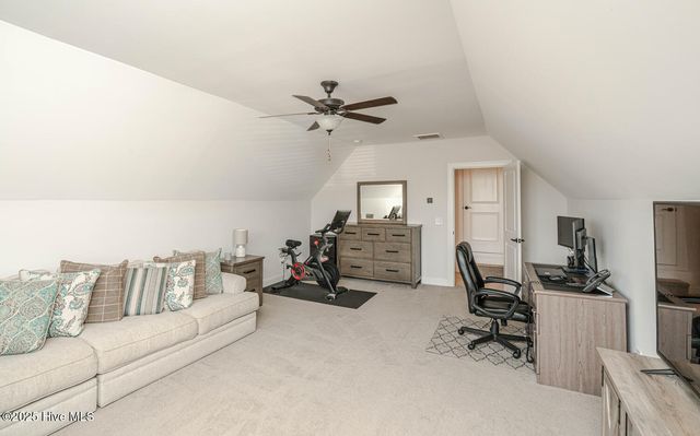 8945 Chesterfield Drive NW, Calabash, NC 28467