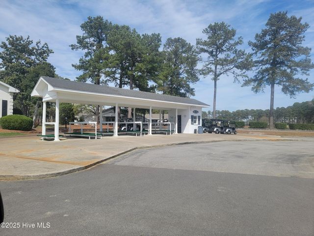 8945 Chesterfield Drive NW, Calabash, NC 28467