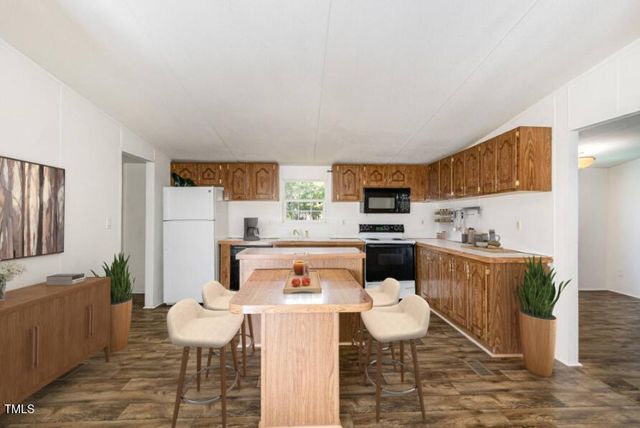 548 Riddle Avenue, Hillsborough, NC 27278