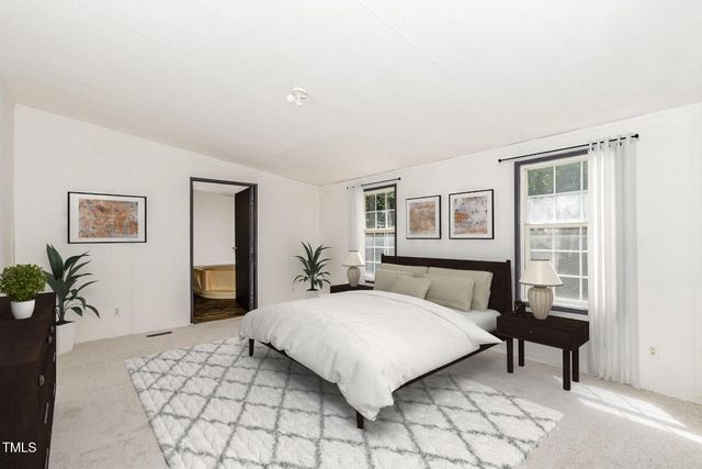 548 Riddle Avenue, Hillsborough, NC 27278