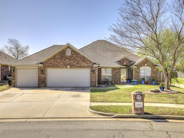 2036 SW 33rd Street, Moore, OK 73170