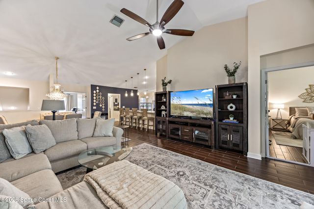 1012 Handsome Cab Lane 204, Melbourne, FL 32940