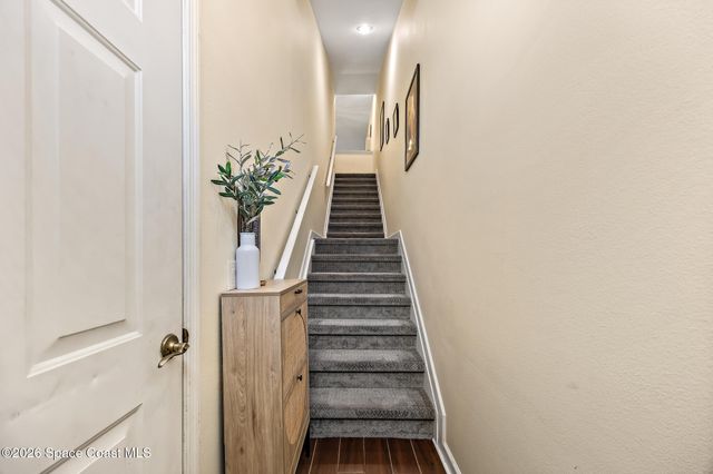 1012 Handsome Cab Lane 204, Melbourne, FL 32940