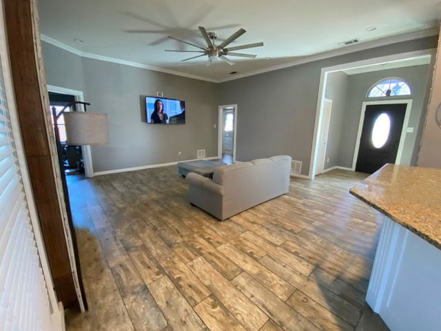 113 Paddock Ridge, Waxahachie, TX 75167