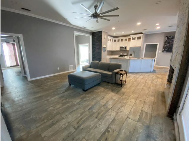 113 Paddock Ridge, Waxahachie, TX 75167