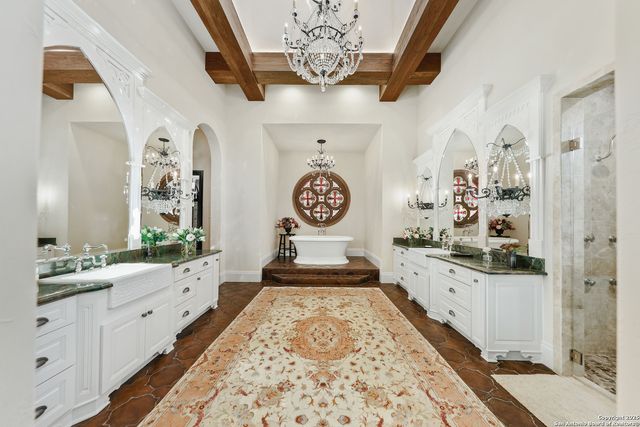 640 Terrell, Terrell Hills, TX 78209