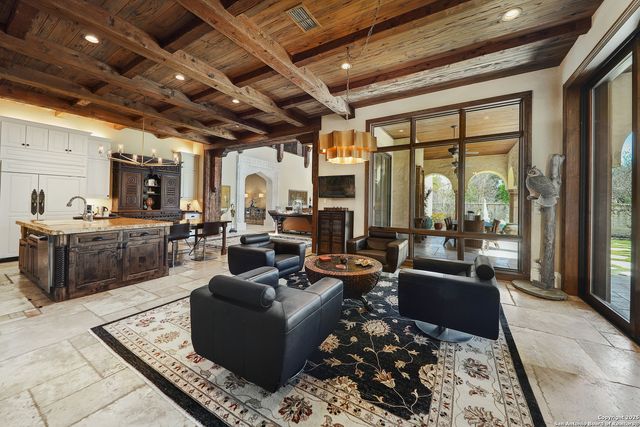 640 Terrell, Terrell Hills, TX 78209