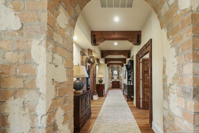 640 Terrell, Terrell Hills, TX 78209