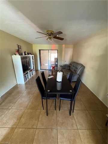 7582-7586 Carrier RD, Fort Myers, FL 33967