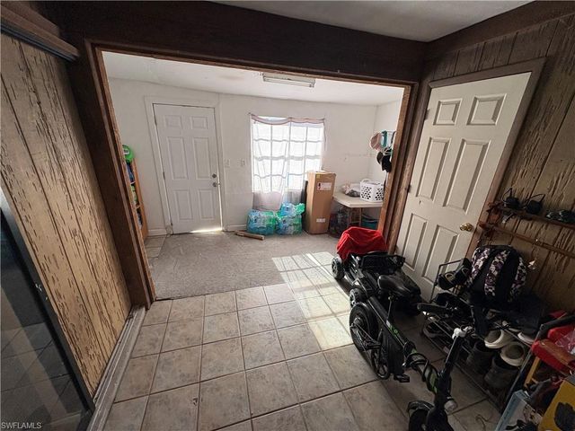 7582-7586 Carrier RD, Fort Myers, FL 33967