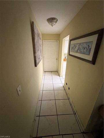 7582-7586 Carrier RD, Fort Myers, FL 33967