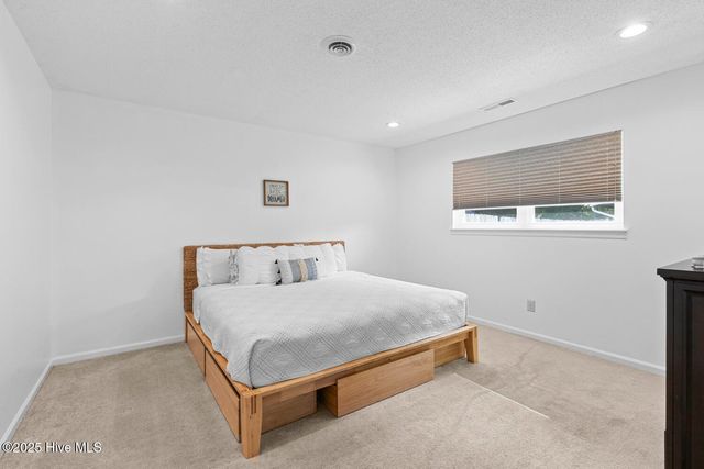 415 Shamrock Drive, Jacksonville, NC 28540