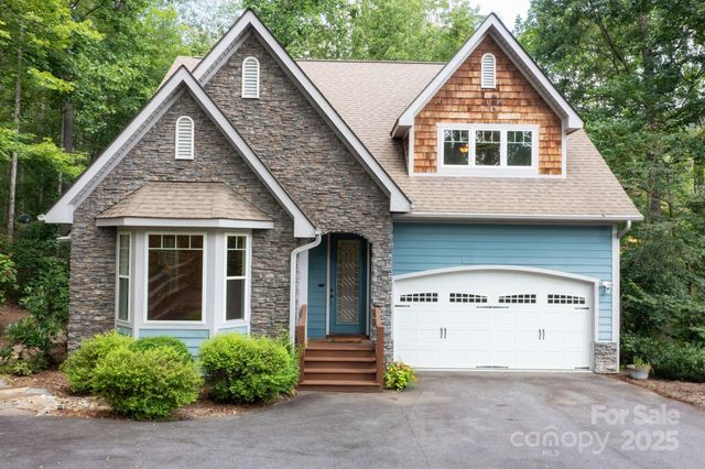 17 Bohemian Lane, Asheville, NC 28805