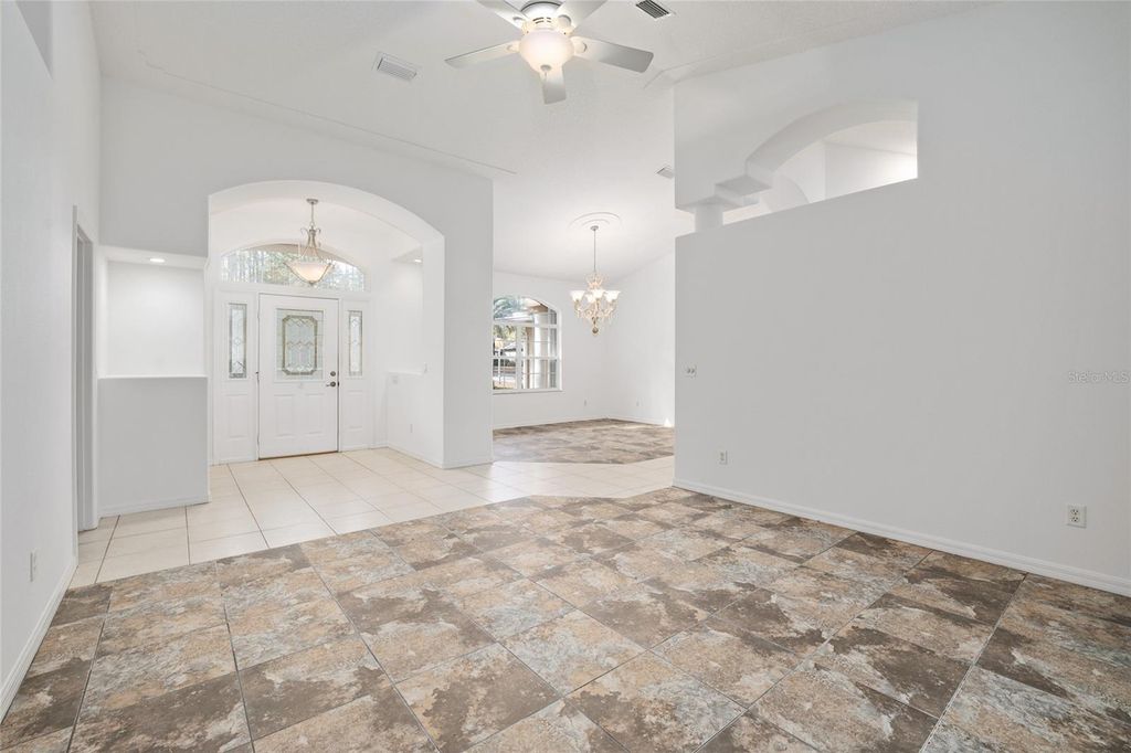 Image 7 of property listing at 7974 SW 181ST CIRCLE, Dunnellon, FL 34432