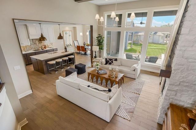 15188 W 168th Place, Olathe, KS 66062
