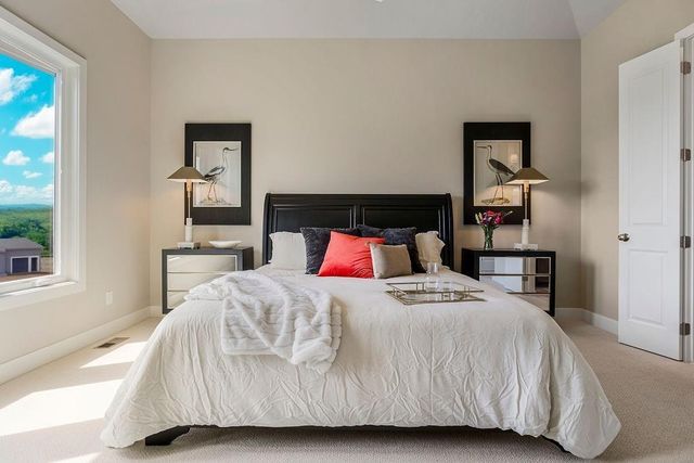 15188 W 168th Place, Olathe, KS 66062