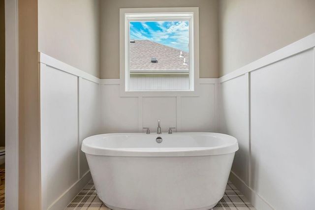 15188 W 168th Place, Olathe, KS 66062