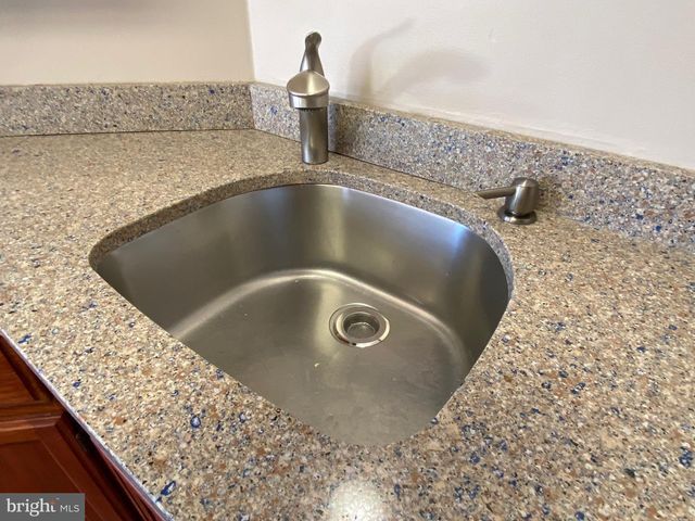 8155 HAZY DAWN CT, Pasadena, MD 21122