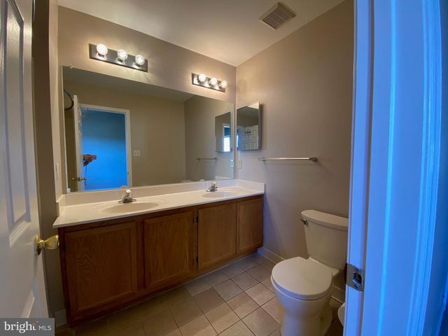 8155 HAZY DAWN CT, Pasadena, MD 21122