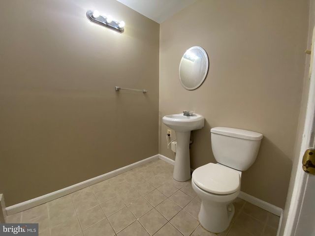 8155 HAZY DAWN CT, Pasadena, MD 21122