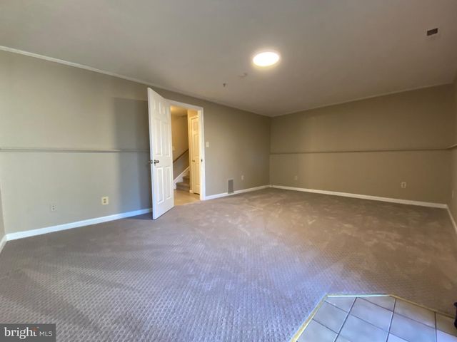 8155 HAZY DAWN CT, Pasadena, MD 21122