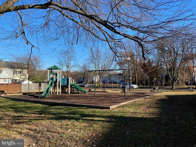 8155 HAZY DAWN CT, Pasadena, MD 21122