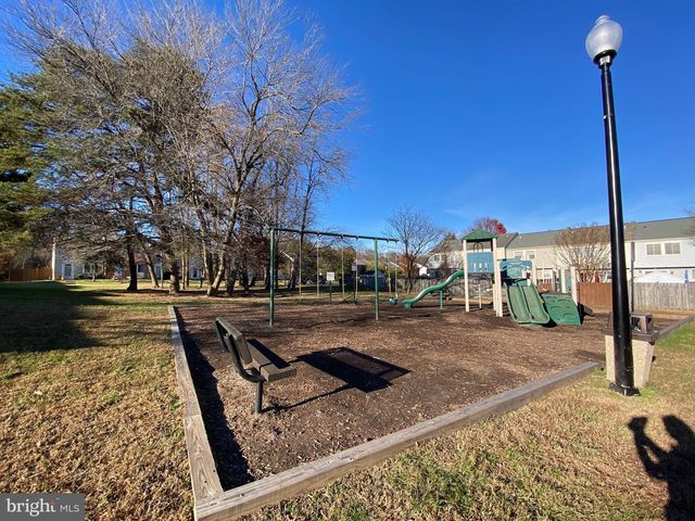 8155 HAZY DAWN CT, Pasadena, MD 21122