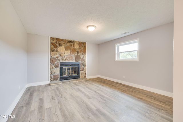 248 River Edge Drive, Kingsport, TN 37660