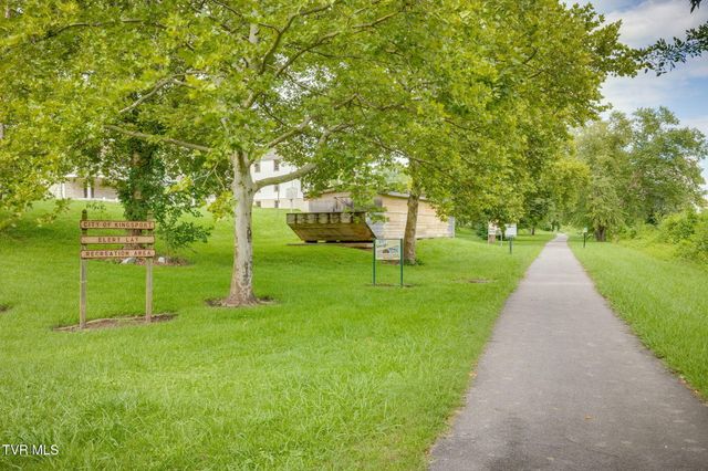 248 River Edge Drive, Kingsport, TN 37660